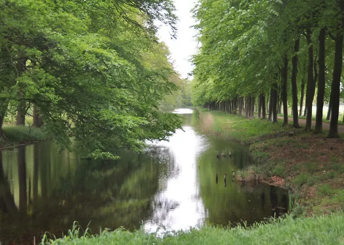 Hotel Huize Huizinga *