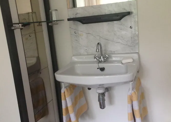 מלון Huize Huizinga *